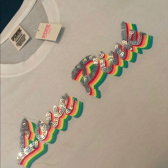 VS PINK Long Sleeve - Picture 2 of 5